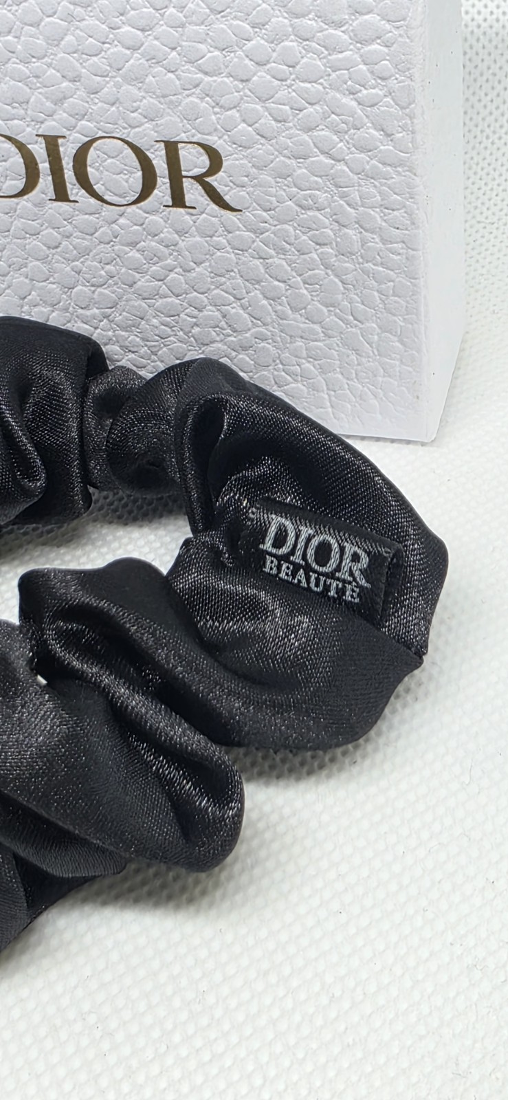 DIOR Beauté Pink Satin Hair Scrunchie thumbnail 2