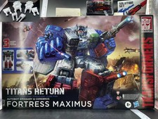 Hasbro Transformers Generations Titans Return  Fortress Maximus   SS01 USAship