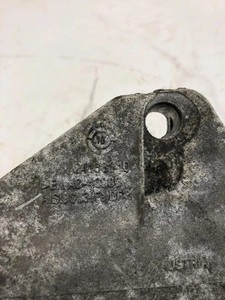 BMW 1 E87 Motorhalterung hinten 24168110 2.00 Diesel 2010 32213728