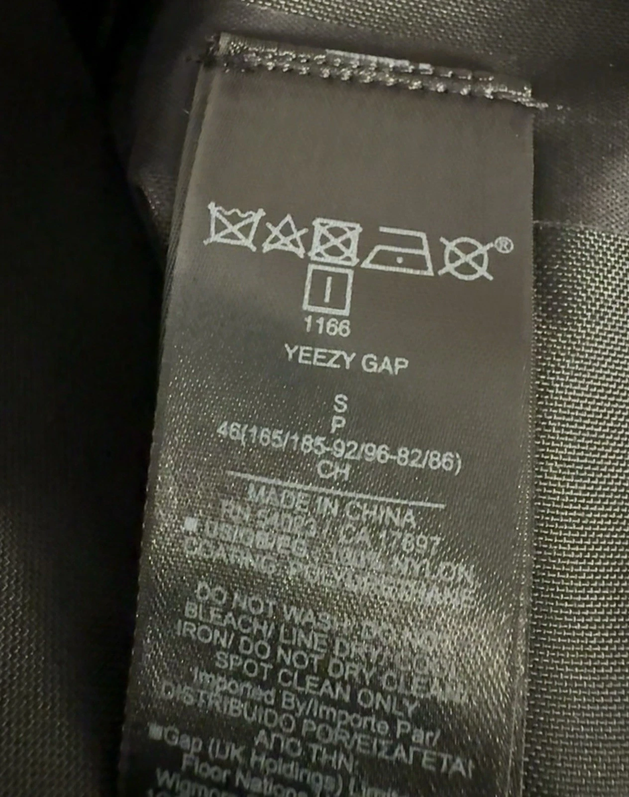 Yeezy Gap 07 Magnet Closure T-Cut Parka Black Size Small NIB image 10