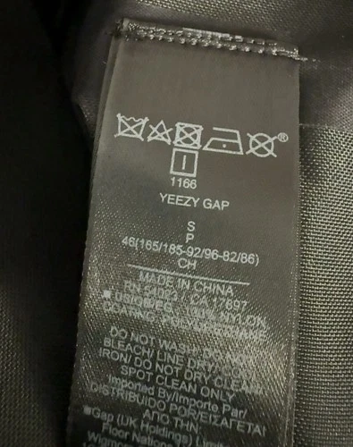 Yeezy Gap 07 Magnet Closure T-Cut Parka Black Size Small NIB image 10