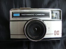 KODAK INSTAMATIC 177 X CAMERA VINTAGE CON CUSTODIA