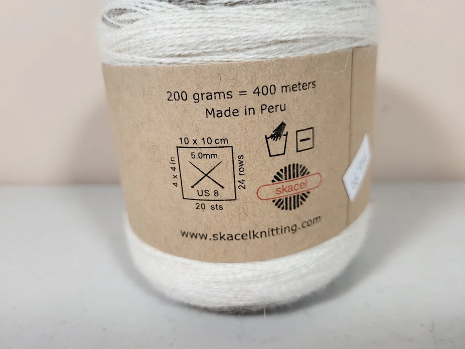 Hikoo Concentric Yarn 100% Baby Alpaca Burbs #1026 - Image 4 of 4