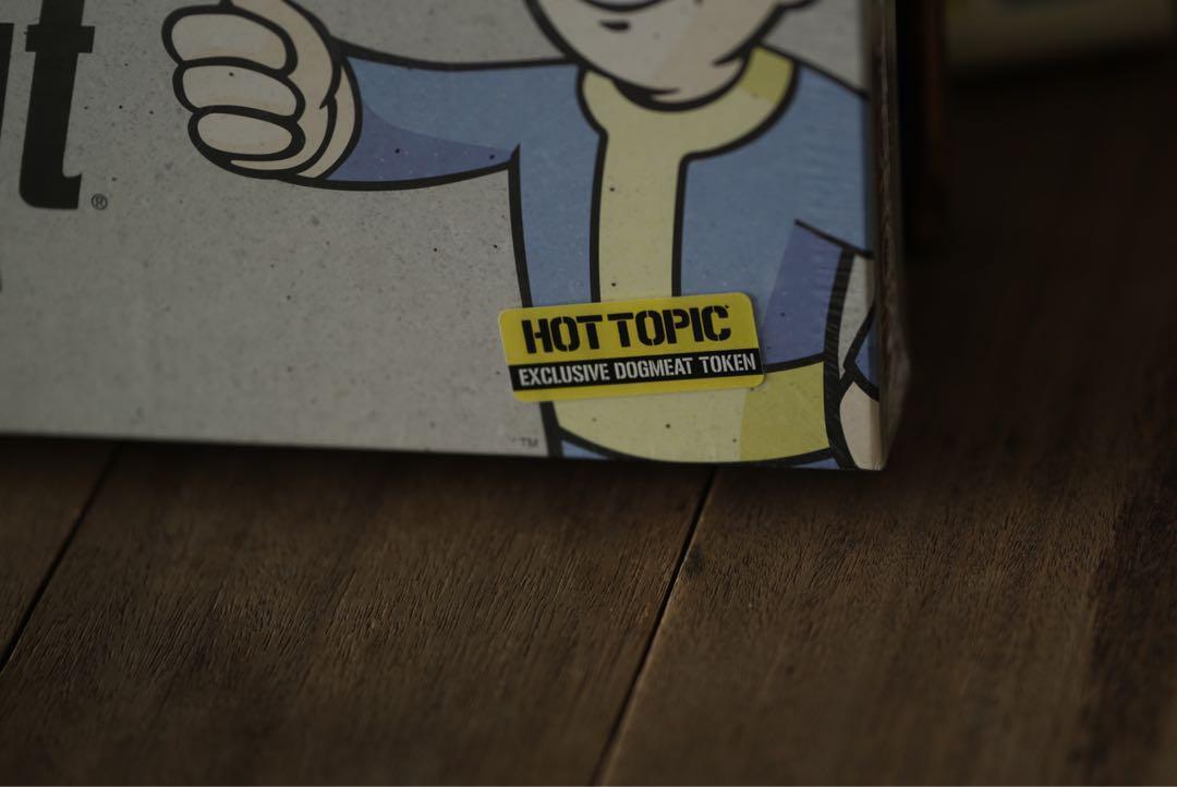 Fallout Monopoly Hot Topic Limited Edition | eBay Fallout Monopoly Hot Topic Limited Edition | eBay