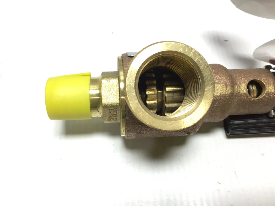 Kunkle 6010DCM01-KM Safety Relief Valve 1/2"NPT Capacity 189 SCFM Set 75 - Image 3 of 4