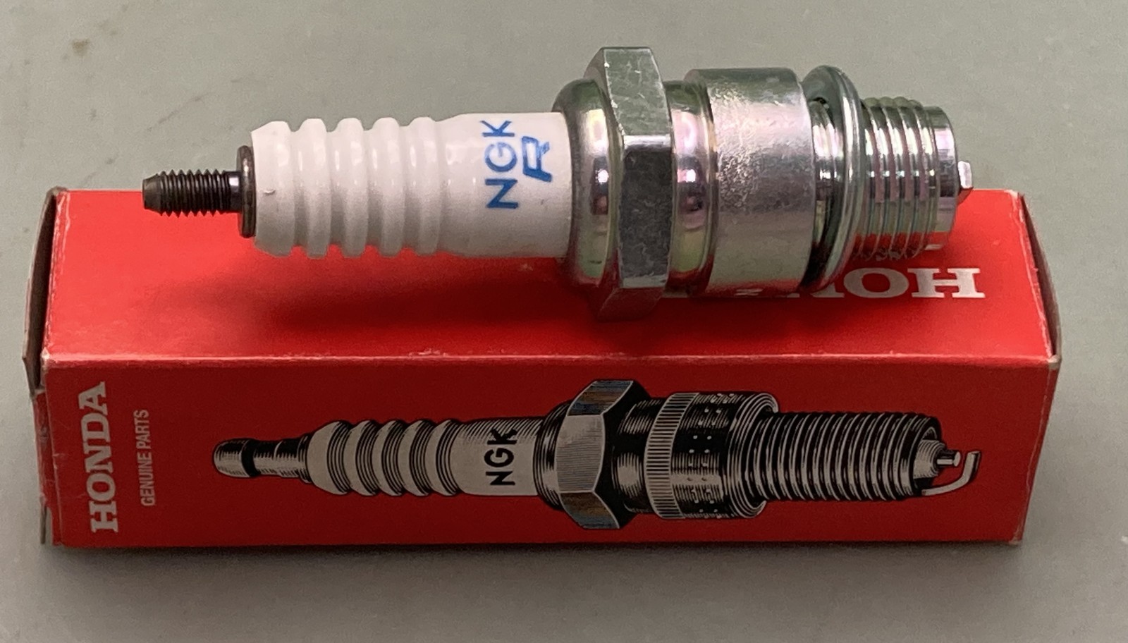 New Genuine Honda 98076-54716 Spark Plug BR4HS