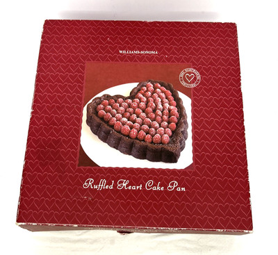 Williams Sonoma Ruffle Heart Cake Pan 2 pc 11 Cup Capacity Love Valentine Bday