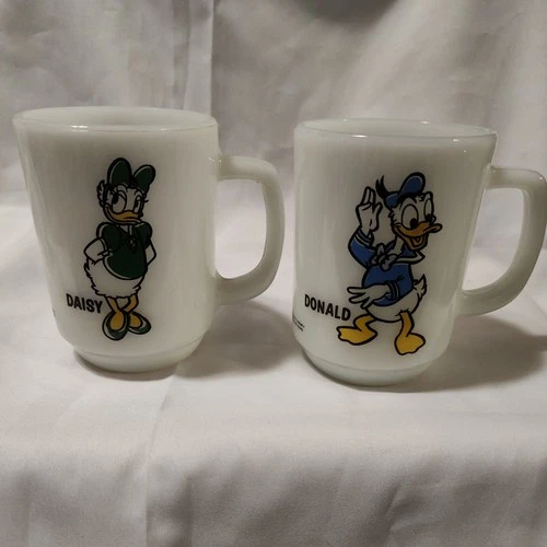 2 VTG FIRE KING ANCHOR HOCKING PEPSI DAISY & DONALD DUCK MILK GLASS MUGS