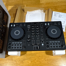 Pioneer DJ DDJ-FLX4 2-Channel DJ Controller + JSRANIS Carry Case Bundle