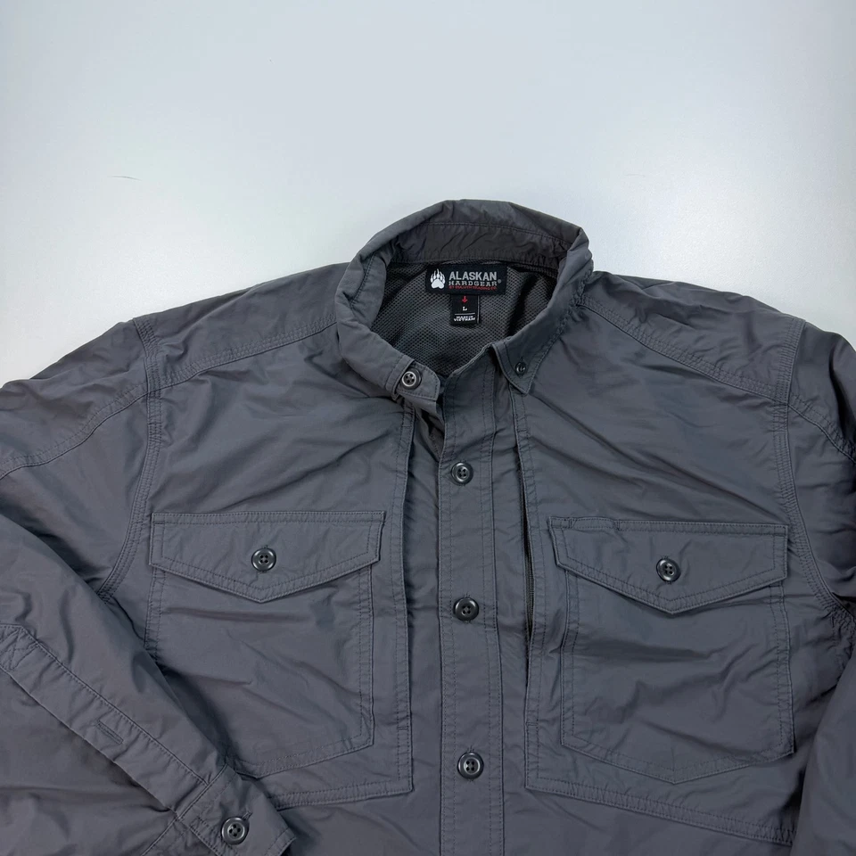 Camisa Duluth Alaskan Hardgear con botones para hombre grande gris nailon bolsillos elásticos Foto 2 de 4