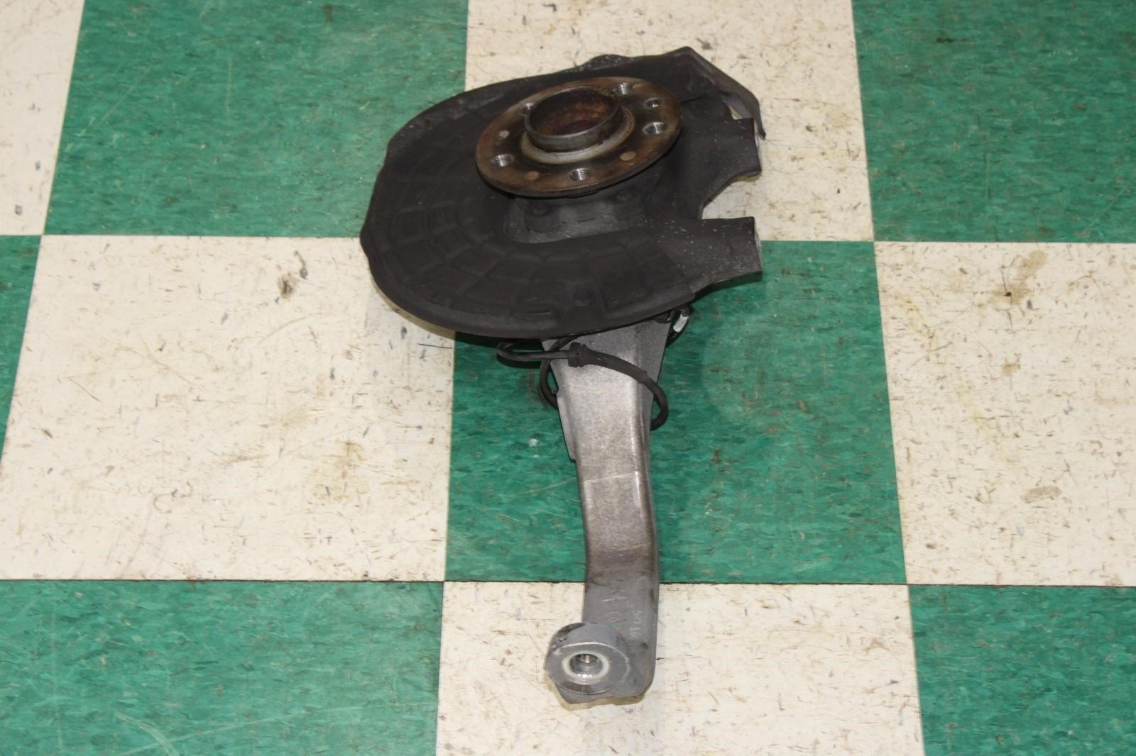 14-17 Ghibli Driver Left LH LF Front Bearing Hub Spindle Knuckle Unit Factory OE