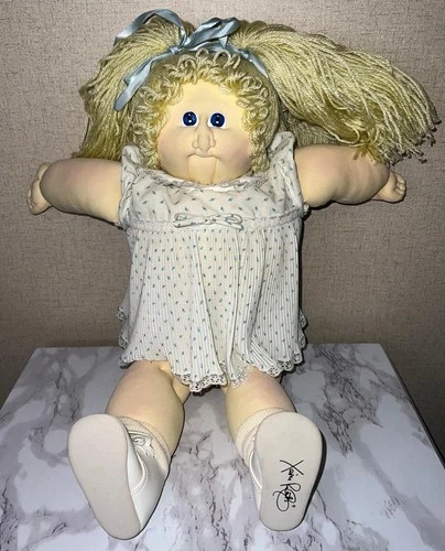 VTG  Xavier Roberts Soft Sculpture Little People Cabbage Patch Doll HAND SIGNED