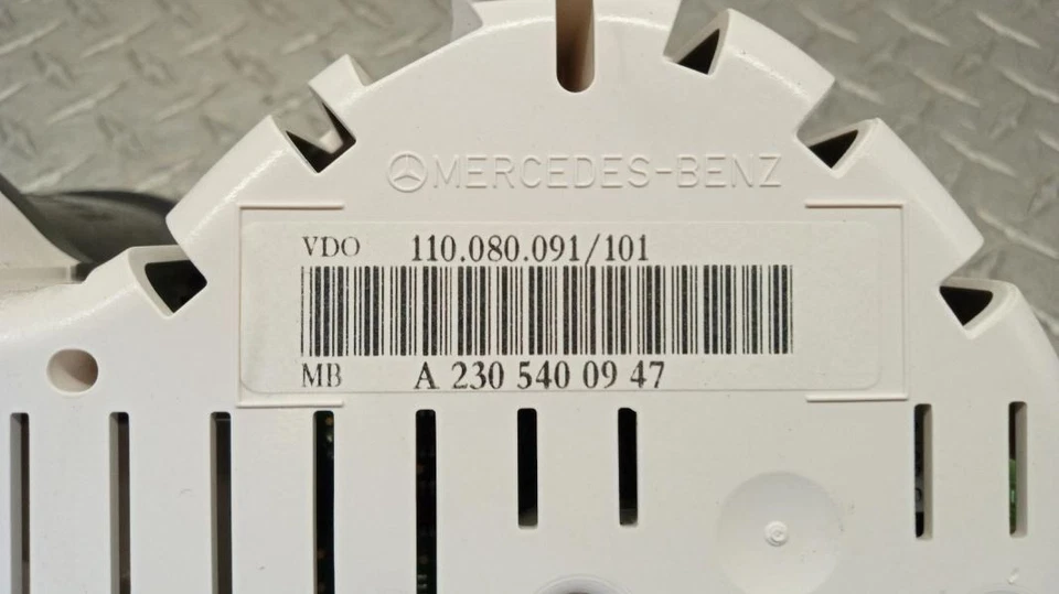 05-06 MERCEDES R230 SL500 VELOCÍMETRO INST MONTAJE EN CLÚSTER Foto 4 de 4