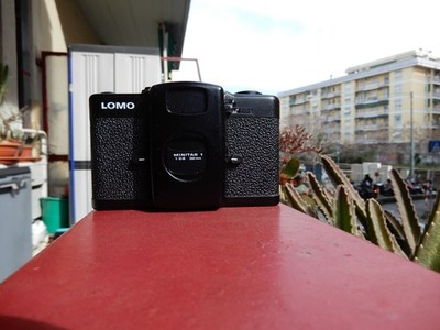 Lomo LC-A Kamera mit Objektiv Minitar 1 - f 2,8 - 32 mm funktionsfähig, OK
