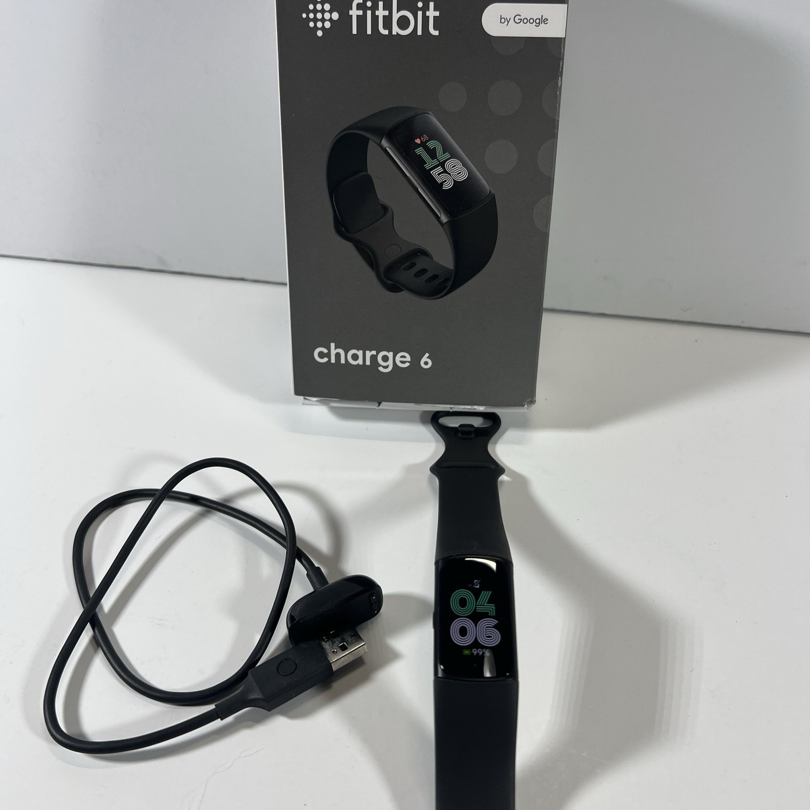 FITBIT CHARGE 6 Fitness Tracker Black Preowned Works Perfectly Model GA05183NA
