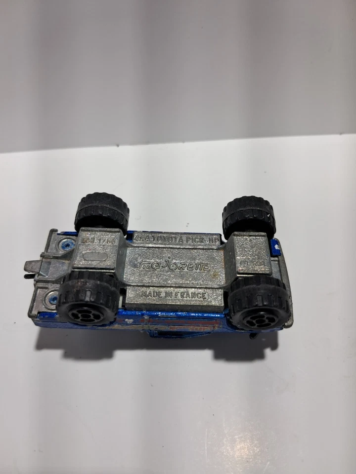 Camioneta todoterreno Majorette Toyota 4x4 azul - Hecha en Francia - De colección Foto 3 de 3