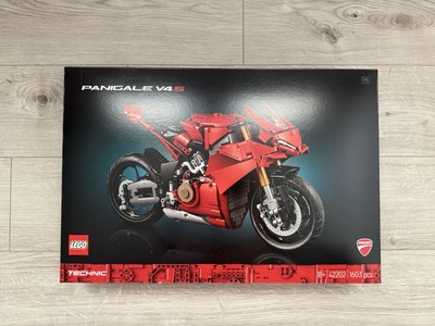 LEGO  Technic 42202 Ducati Panigale V4 S Motorrad Neu & OVP
