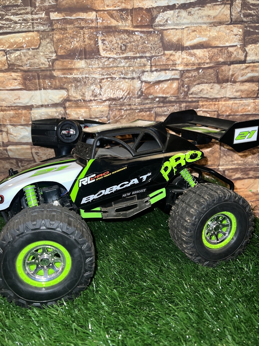 New Bright 1:10 Full-Function R/C 12.8V 17