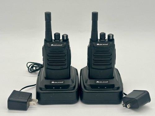 Midland BR200 16 Channel UHF Business Radio Lot of 2 w/Desktop Chargers - TESTED