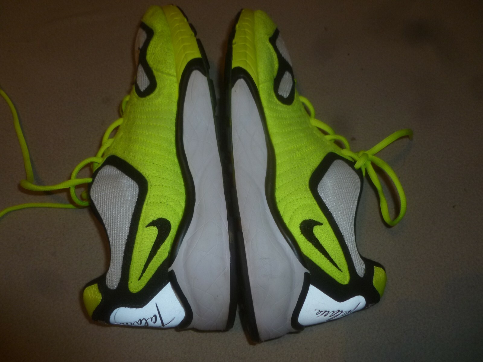 nike zoom talaria volt