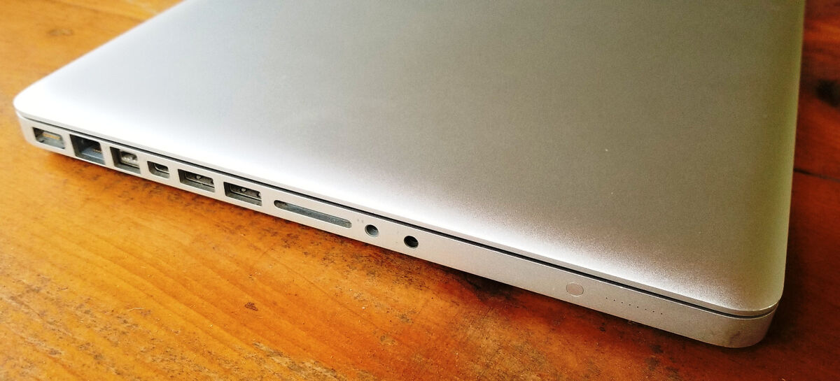Apple MacBook Pro 15 inch A1286 Mid 2010 i5 500GB HDD Laptop Apple MacBook Pro 15 inch A1286 Mid 2010 i5 500GB HDD Laptop