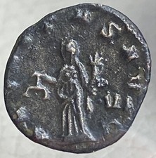 Beautiful Ancient Roman Empire Coin 260-268 AD Emperor Gallienus Aequitas