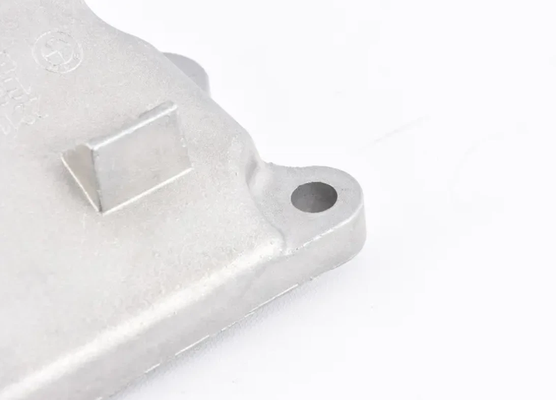 BMW X3 E83 Left Engine Mount Bracket 22113415179 3415179 NEW  