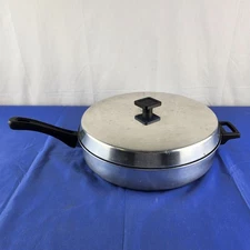 Vintage MIRRO 54221-1330 12” Skillet Non Stick PAN LID EUC MCM Stainless Steel