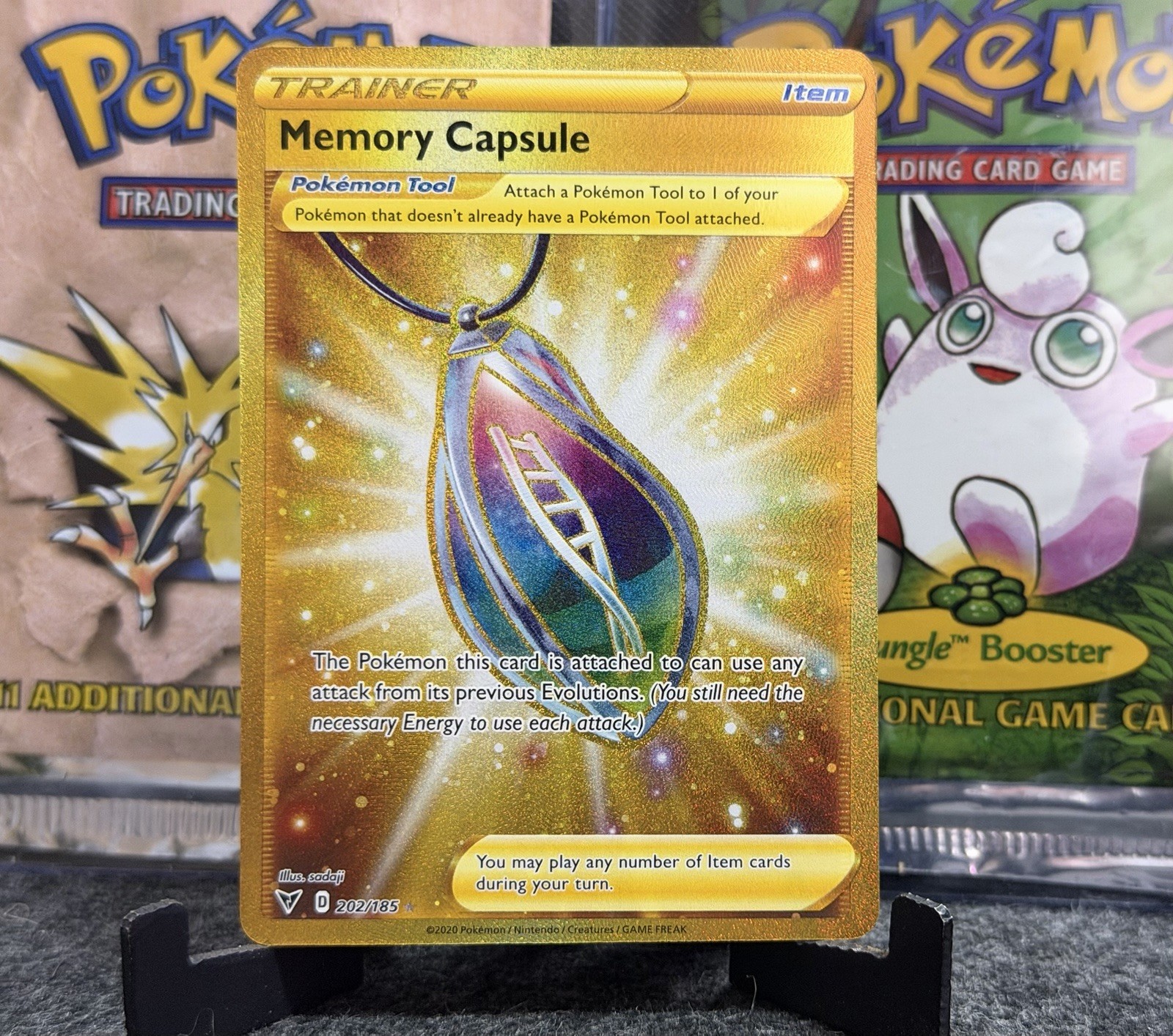 Pokemon TCG SWSH04: Vivid Voltage #202/185 Memory Capsule (Secret) NM