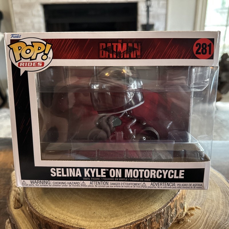 FUNKO POP RIDES THE BATMAN SELINA KYLE ON MOTORCYCLE #281 VINYL FIGURE