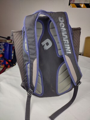 Sac à Dos DeMarini Softball/Baseball – 19x12x12 Pouces, Bleu/noir, 7 Poches, Fermeture Zip