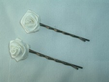 VINTAGE 2 WHITE ROSE FLOWER BOBBY PINS UP DO HAIR ACCESSORY