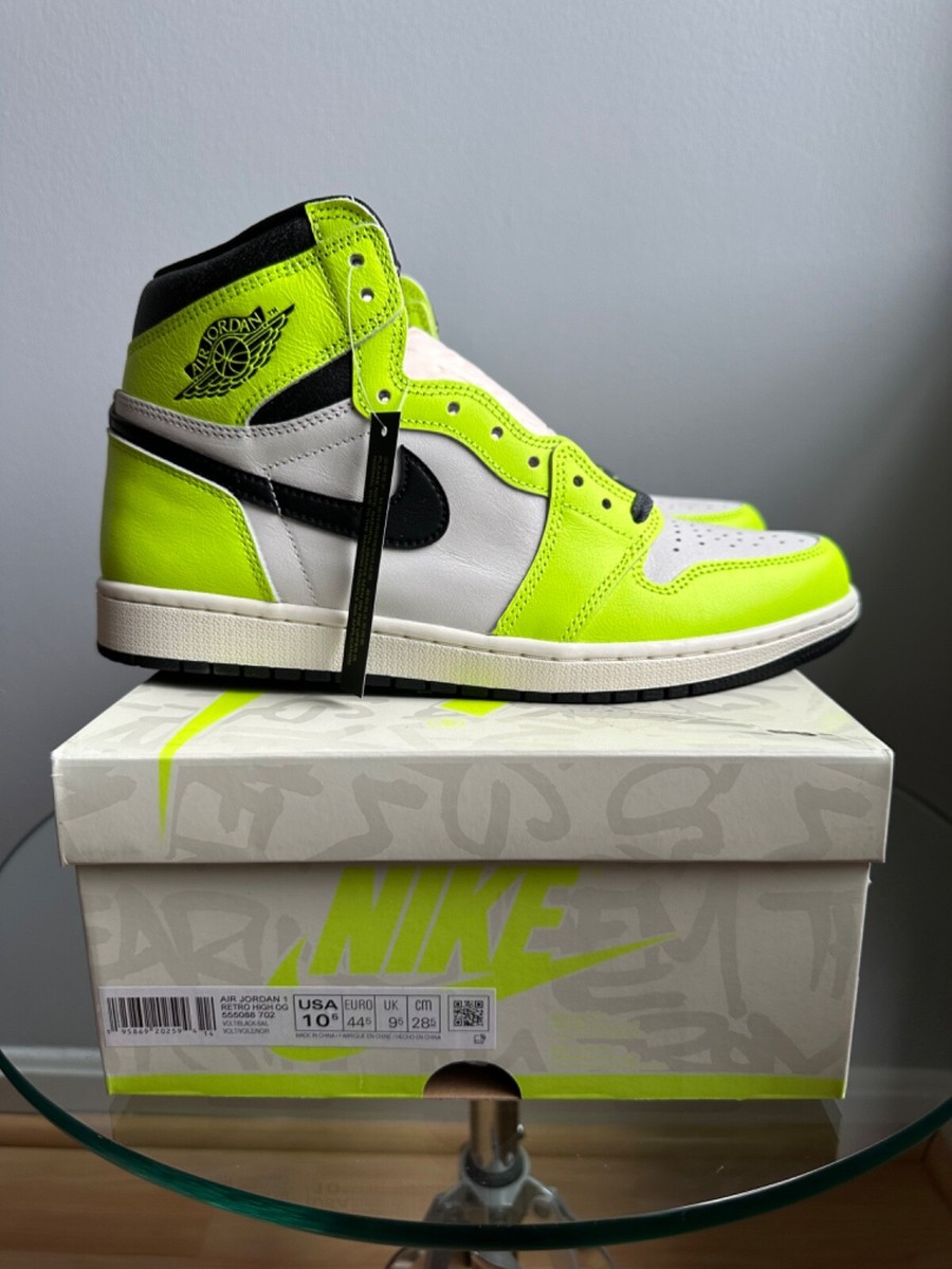 NIKE　AIR JORDAN 1 RETRO HIGH　555088-702 Nike Air Jordan 1 Retro High OG 'Visionaire' 555088-702 Men