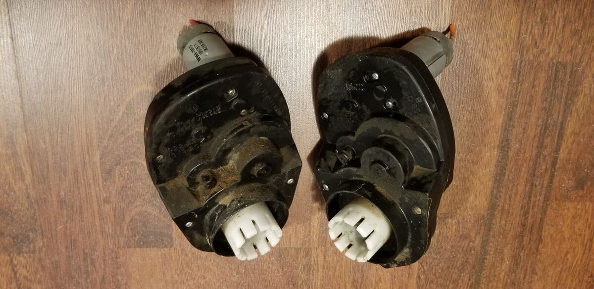 Power Wheels Left and Right Gear Box & Motors (x2) 00968 Power Wheels Left and Right Gear Box & Motors (x2) 00968