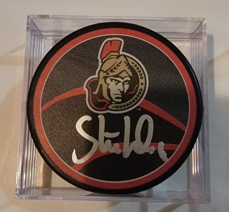 TIM STUTZLE Signed Ottawa SENATORS Reverse Retro Puck COA