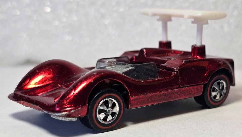 Hot Wheels Redlines Chaparral 2G, Red, 1969 Grand Prix, Made in USA - Image 2 of 4