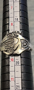 Silver Tone Metal Band Ring with Bird Motif, No Stone, Ring Size 9