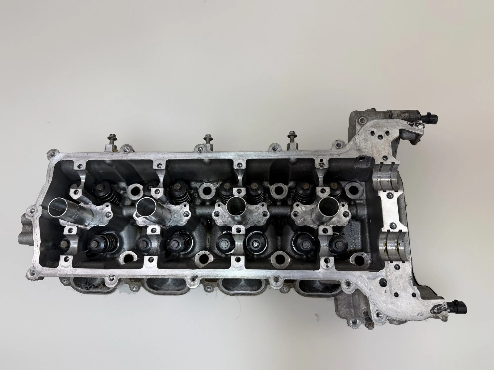 McLaren 570S 2016-2021 Left Cylinder head P/N 13F0552CP