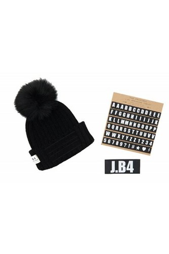 JB4 BERRETTO POMPON PELLICCIA VARI COLORI + LETTERE | eBay
