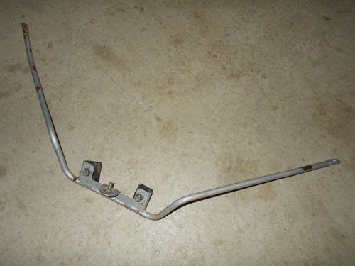 2003 Polaris Predator 500 Front Fender Metal Support Bracket Rod Mount
