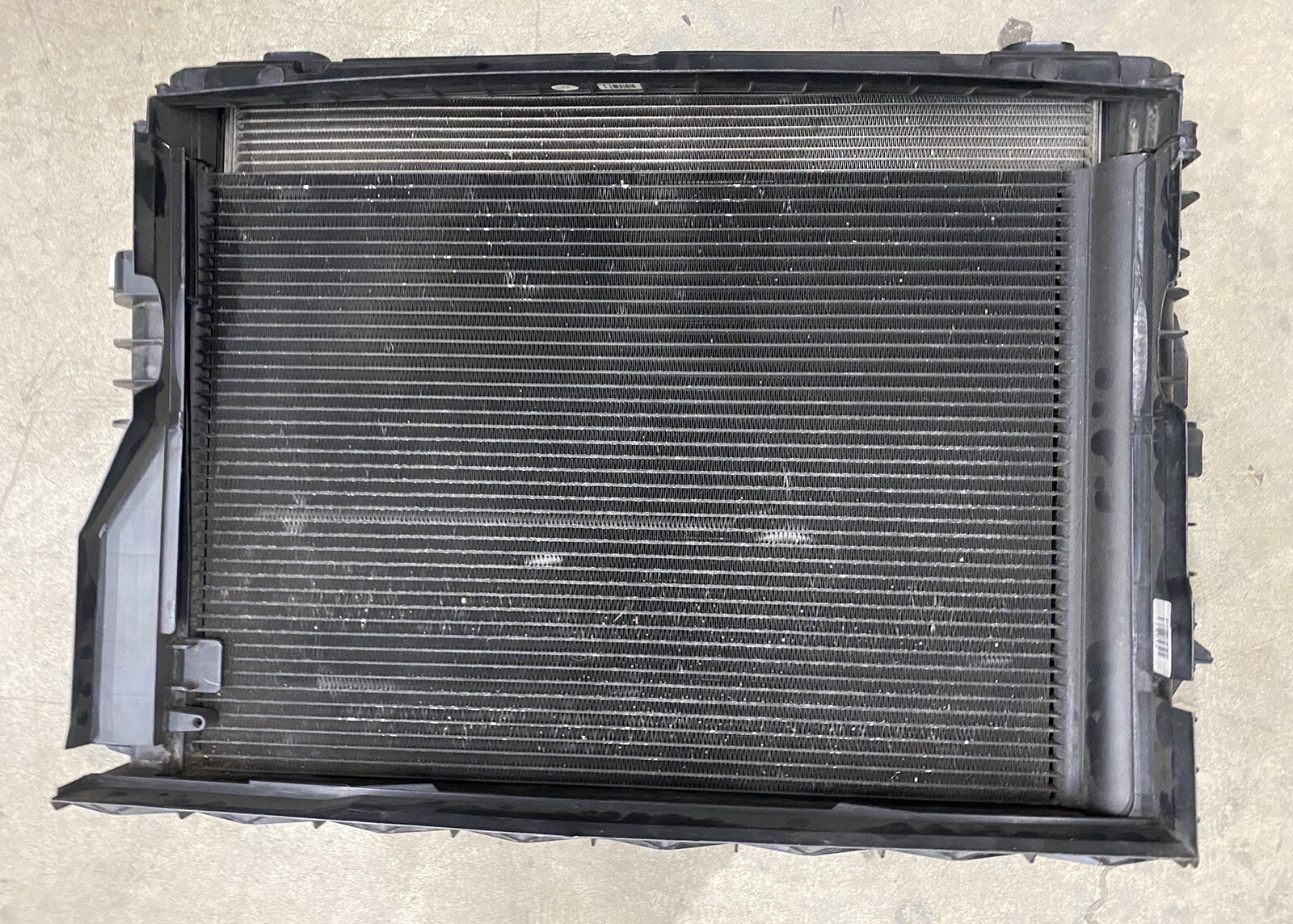OEM BMW E60 Radiator Cooling Fan Motor 600w 6946638 for sale 