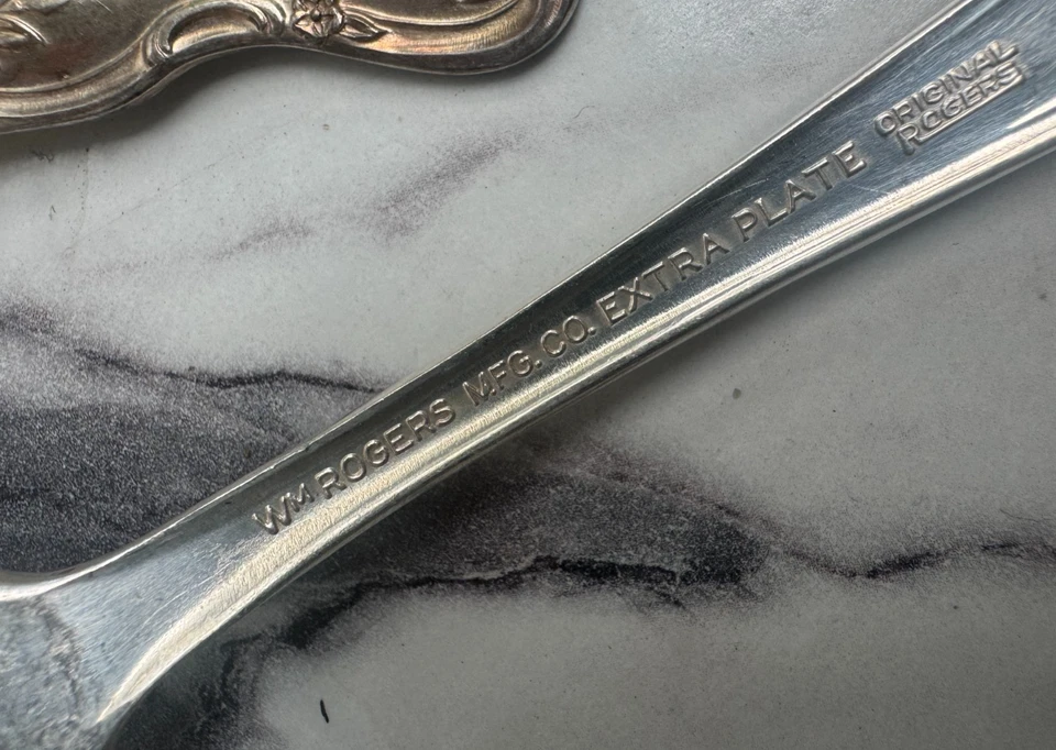 Wm. Juego de 54 piezas de cubiertos florales MCM plateados Rogers MAGNOLIA 1951 Foto 4 de 4