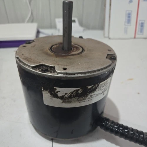 Emerson 1/4 HP 208-230V Condenser FAN MOTOR K55HXLTD-0249 100483-05 used #MC825
