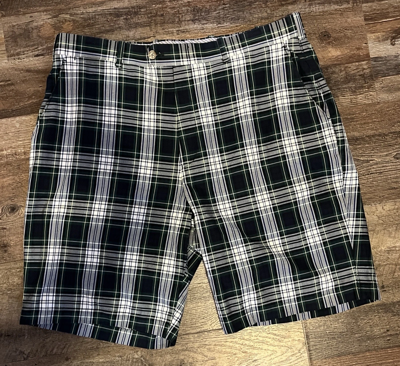 Peter Millar Plaid Men’s Golf Shorts Size 36