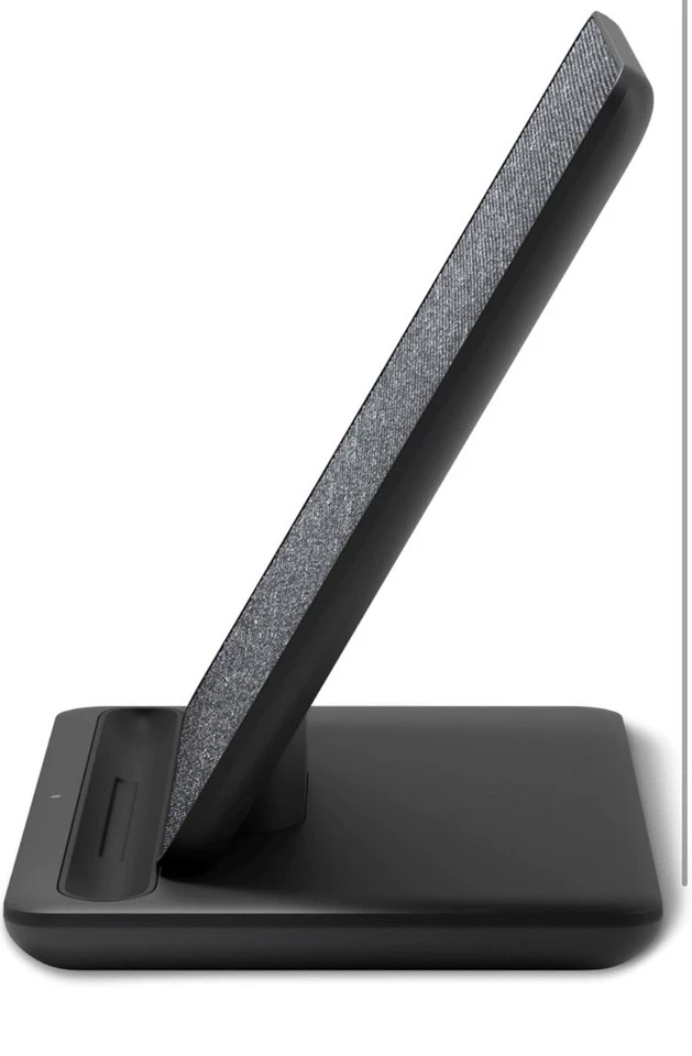 Anker All New, Made for Amazon, Wireless Charging Dock for Kindle Paperwhite - Image 3 of 4