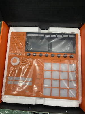 Native Instruments Maschine MK3 Ten Years Anniversary Sampler, 16 Pads, Orange