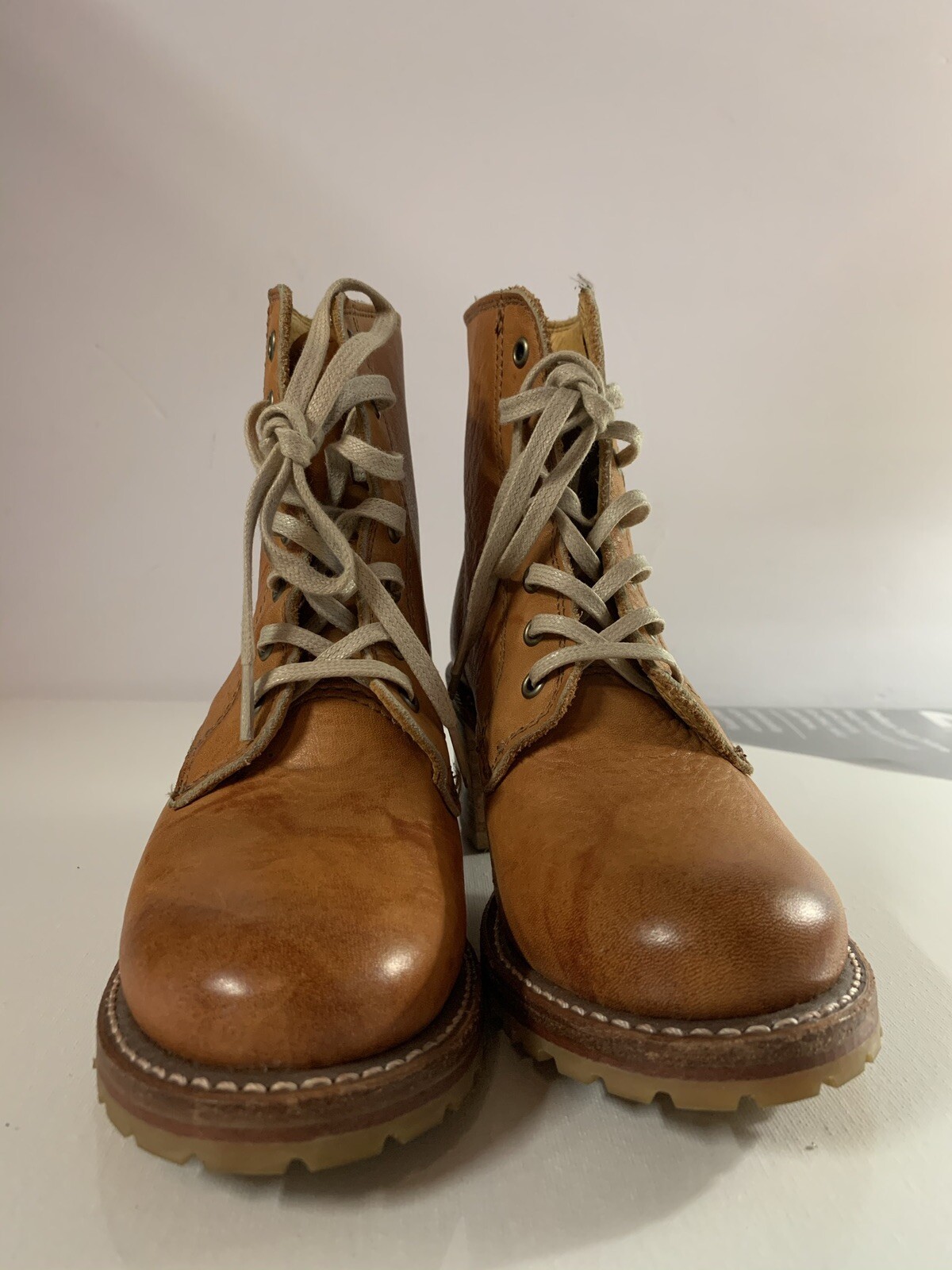 frye sabrina 6g lace up saddle