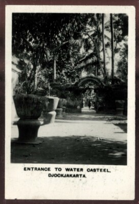 Tabakkarte, Kavander, PEEPS INTO MANY LANDS, 1. Med, 1927, Djockjakarta, #9L