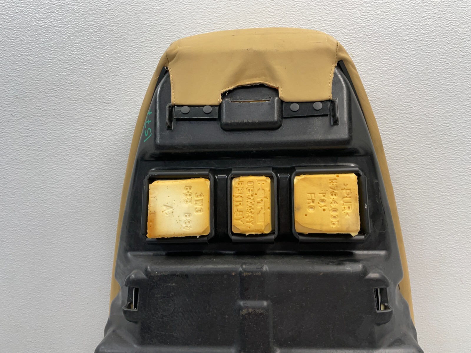 2003-2007 Bentley Continental GT Rear Right Pass Upper Top Seat Cushion 1577 OEM