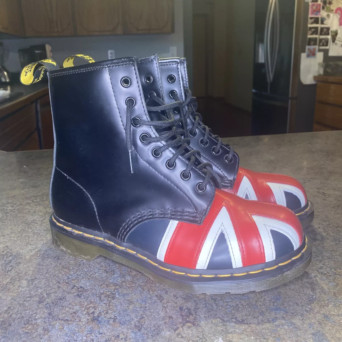 Dr martens hotsell british flag boots